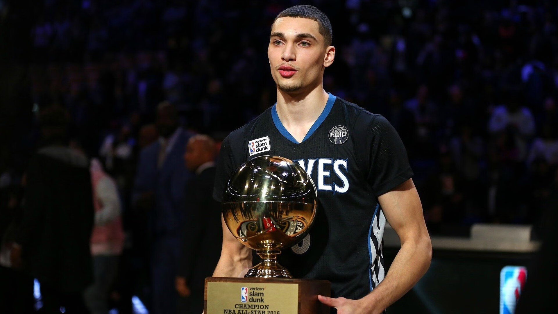 “镇级‘农民运动会’趣味项目再升级” 增设铁锹接力赛